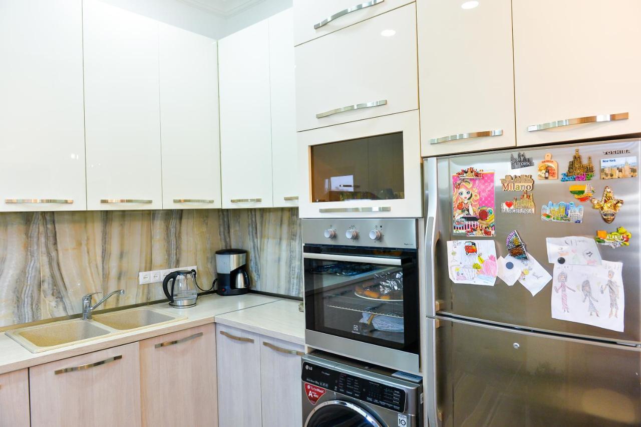 Apartment On Rustaveli Avenue 쿠타이시 외부 사진